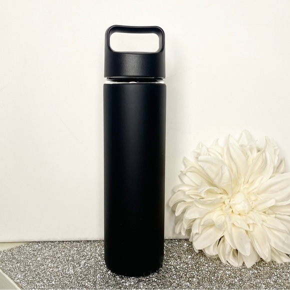 Peloton Glass Water Bottle Black Silicone Sleeve Screw Top New - Picture 5 of 7